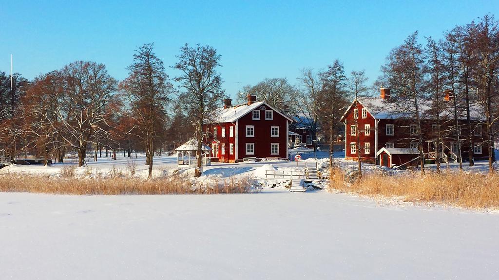 Hotell Groenfeltsgarden Карлскуга Экстерьер фото